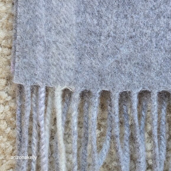 100% Cashmere Fringe Scarf Lavender and Grey Plaid Louisa Perini - Picture 4 of 10